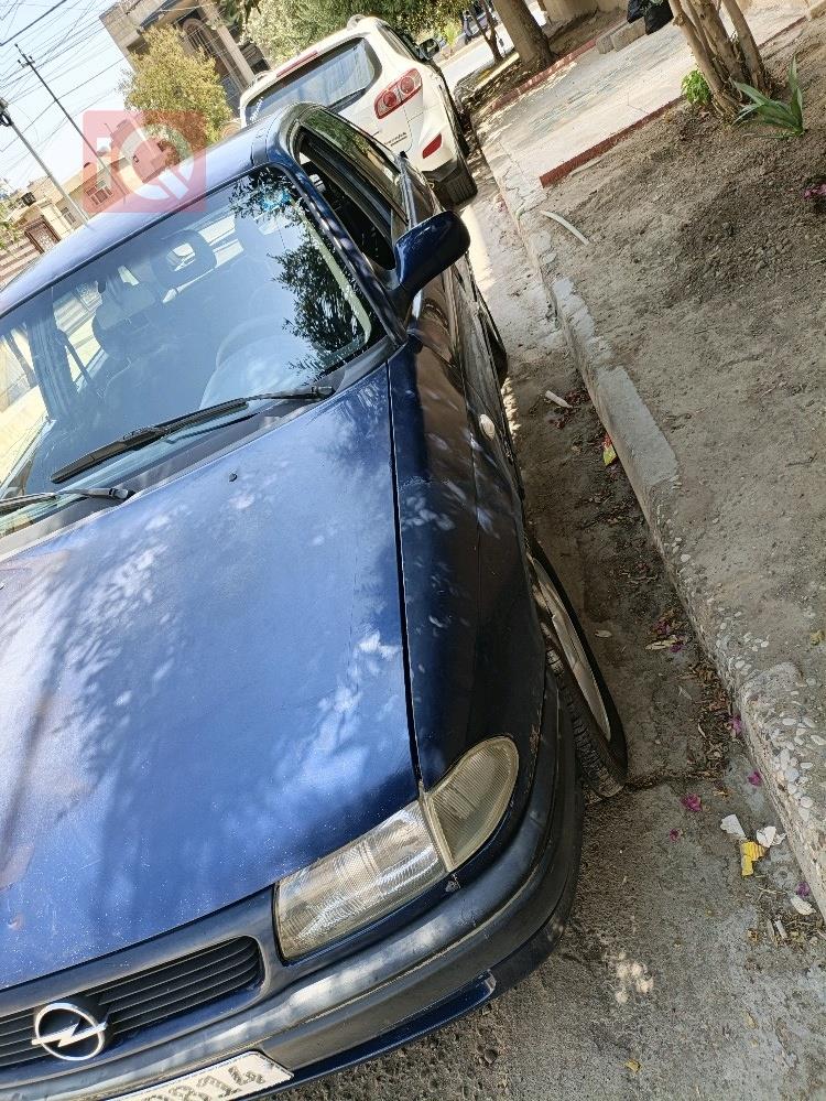 اوبل استرا